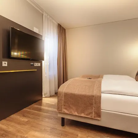- The Niu, Mesh Messe By Ihg 3*