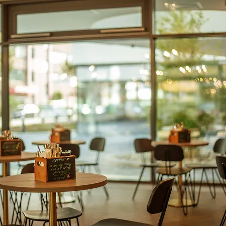 - The Niu, Mesh Messe By Ihg Stuttgart