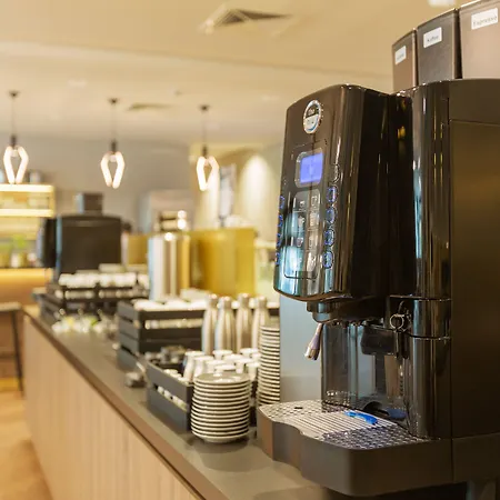 Hotel - The Niu, Mesh Messe By Ihg Štutgart
