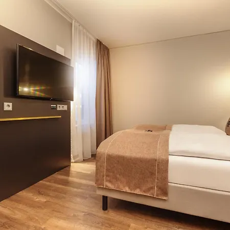 - The Niu, Mesh Messe By Ihg 3* Stuttgart