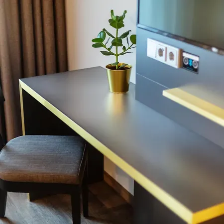 - The Niu, Mesh Messe By Ihg Hotel 3*