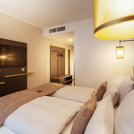 - The Niu, Mesh Messe By Ihg Stuttgart