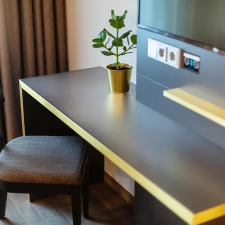 מלון - The Niu, Mesh Messe By Ihg