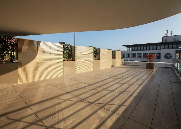 - The Niu, Mesh Messe By Ihg Hotel