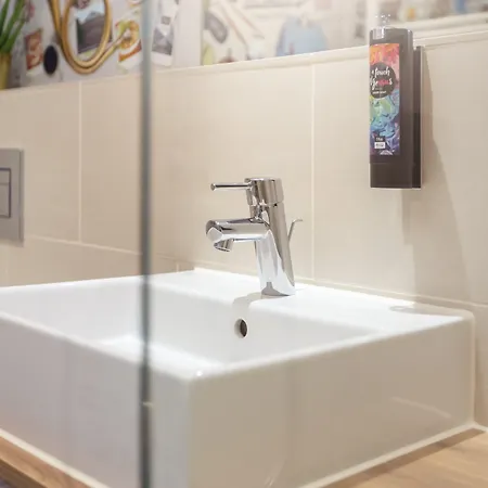 Hotel - The Niu, Mesh Messe By Ihg