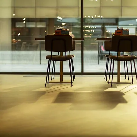 - The Niu, Mesh Messe By Ihg Hotel Stuttgart